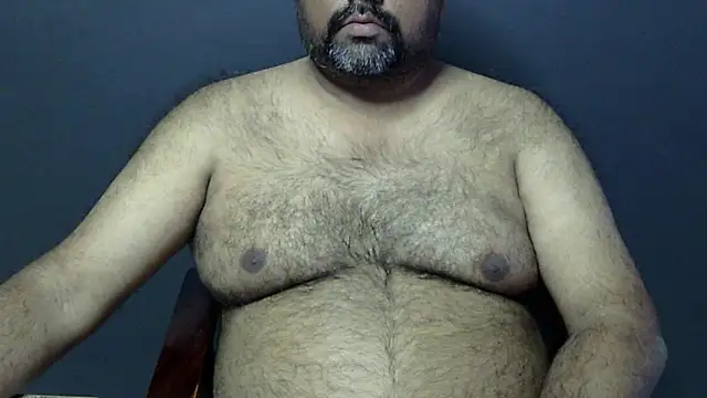 Snapshot of hairysubcub_70 chatting on March 8, 6:19 am hairysubcub 70 online show from March 8, 6:19 am