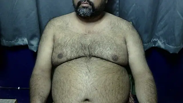 Snapshot of hairysubcub_70 chatting on December 29, 4:08 pm hairysubcub 70 online show from December 29, 4:08 pm