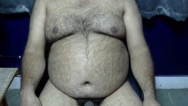 Snapshot of hairysubcub_70 chatting on January 14, 3:57 pm hairysubcub 70 online show from January 14, 3:57 pm
