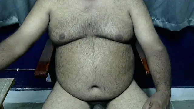 Snapshot of hairysubcub_70 chatting on October 19, 5:05 pm hairysubcub 70 online show from October 19, 5:05 pm