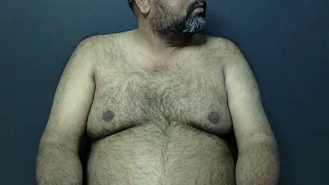 Snapshot of hairysubcub_70 chatting on February 4, 6:57 am hairysubcub 70 online show from February 4, 6:57 am