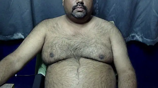 Snapshot of hairysubcub_70 chatting on January 10, 3:16 pm hairysubcub 70 online show from January 10, 3:16 pm
