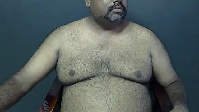 Snapshot of hairysubcub_70 chatting on September 15, 7:32 am hairysubcub 70 online show from September 15, 7:32 am