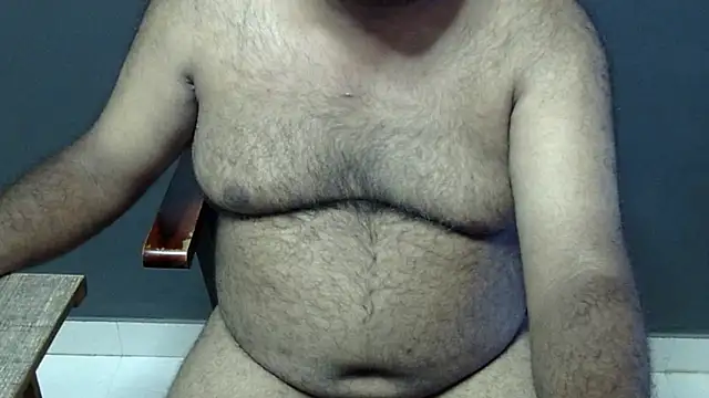 Snapshot of hairysubcub_70 chatting on September 21, 8:14 am hairysubcub 70 online show from September 21, 8:14 am