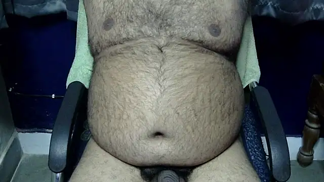 Snapshot of hairysubcub_70 chatting on January 21, 2:22 pm hairysubcub 70 online show from January 21, 2:22 pm