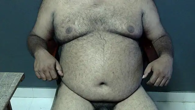 Snapshot of hairysubcub_70 chatting on September 17, 7:42 am hairysubcub 70 online show from September 17, 7:42 am