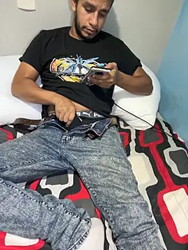 Snapshot of Darkdickhard chatting on October 16, 3:25 am Darkdickhard online show from October 16, 3:25 am