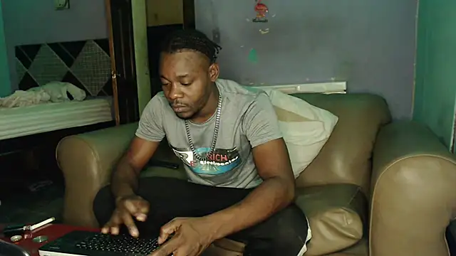 Tirichexxx online show from December 8, 3:32 am