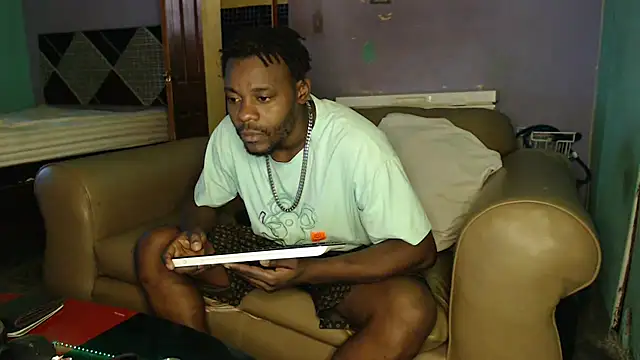 Tirichexxx online show from December 18, 6:03 pm