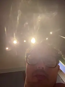 Snapshot of minga1995 chatting on November 2, 1:21 am minga1995 online show from November 2, 1:21 am