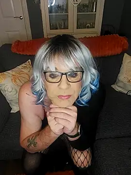 Snapshot of juniperberi29 chatting on October 16, 11:57 pm juniperberi29 online show from October 16, 11:57 pm