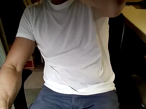 mariohurt101 online show from March 30, 9:27 pm