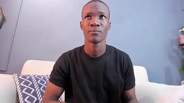 Snapshot of martin_killer chatting on February 22, 1:22 am martin killer online show from February 22, 1:22 am