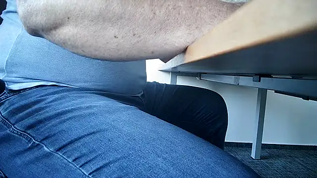 69bezfleku online show from June 15, 6:38 am