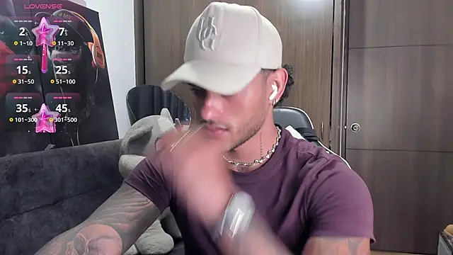 Alessandro Vanni online show from November 7, 2:26 am