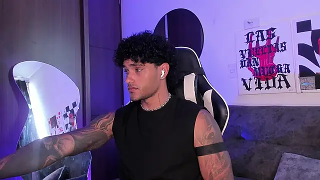 Alessandro Vanni online show from March 2, 2:02 pm