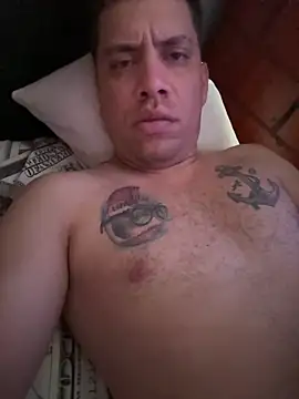 adrianvelasquez24 online show from February 3, 12:32 pm