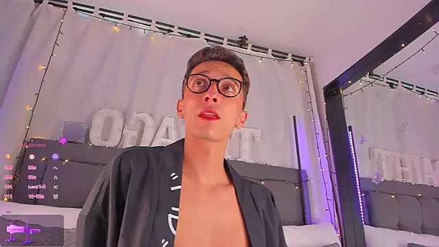 Thiago jones online show from February 11, 8:31 pm