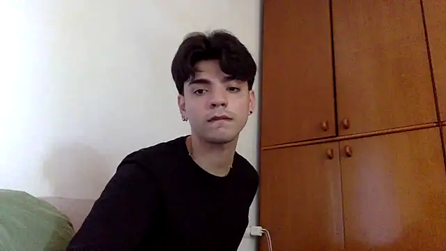 dylancrugerx online show from April 30, 2:35 pm