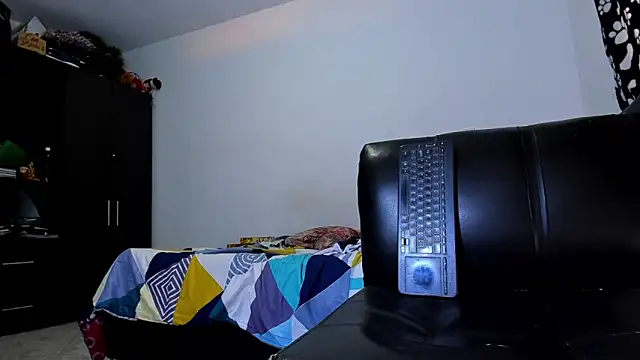 ares sexxx online show from November 18, 7:28 pm