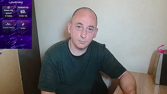 Johan   Barker online show from June 15, 11:46 am