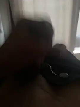 carlosjm2605 online show from April 18, 2:02 am