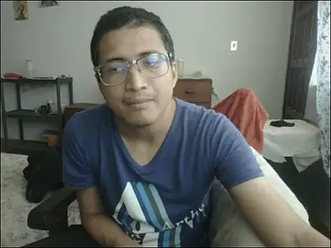 Snapshot of Mghty-cockl88 chatting on February 14, 6:29 pm Mghty-cockl88 online show from February 14, 6:29 pm
