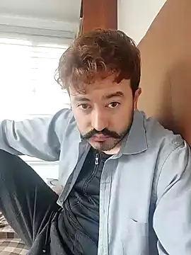 milkbull online show from April 9, 11:49 am