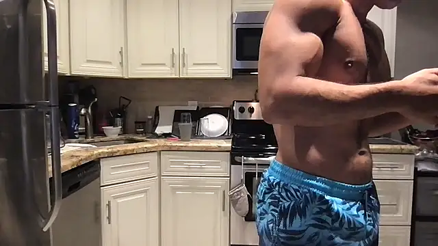 Snapshot of BigGuyMuscle chatting on February 4, 7:44 pm BigGuyMuscle online show from February 4, 7:44 pm
