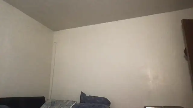 Snapshot of BigGuyMuscle chatting on October 20, 11:41 pm BigGuyMuscle online show from October 20, 11:41 pm