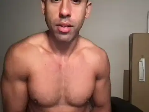 Snapshot of BigGuyMuscle chatting on December 18, 4:17 pm BigGuyMuscle online show from December 18, 4:17 pm
