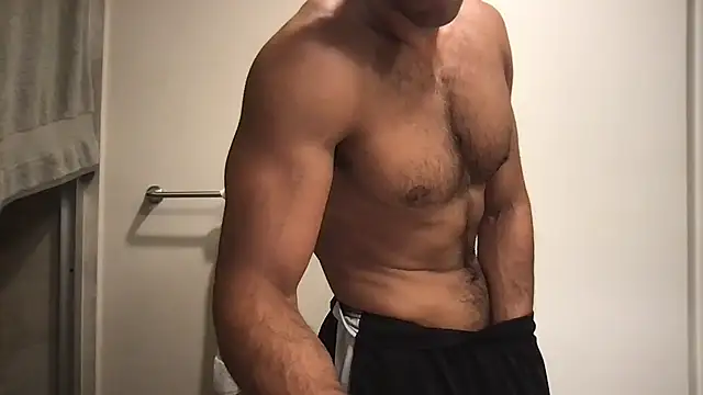 Snapshot of BigGuyMuscle chatting on September 9, 11:14 pm BigGuyMuscle online show from September 9, 11:14 pm