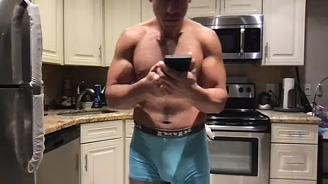 BigGuyMuscle online show from June 17, 4:58 am