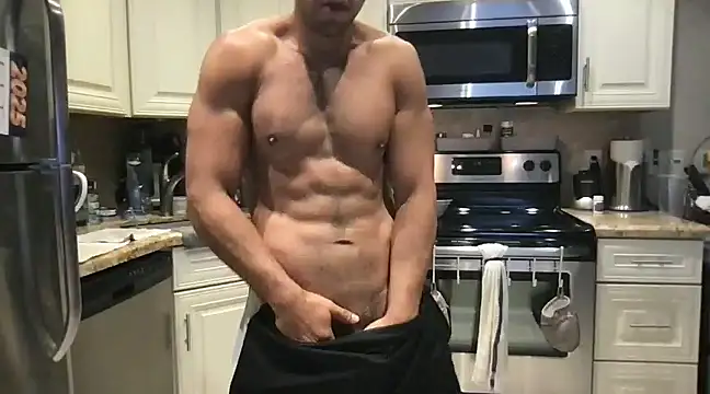 Snapshot of BigGuyMuscle chatting on January 29, 6:18 pm BigGuyMuscle online show from January 29, 6:18 pm