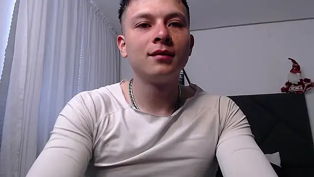 MathewCollin online show from December 21, 1:21 pm