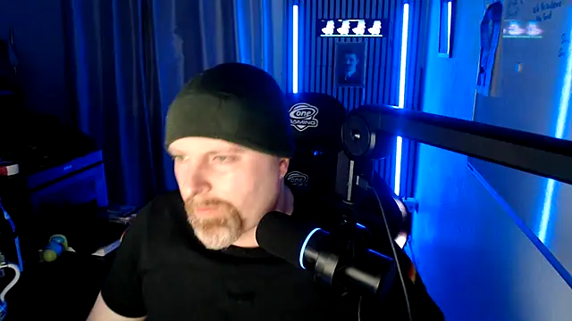 DerPornoPete online show from April 7, 8:42 pm