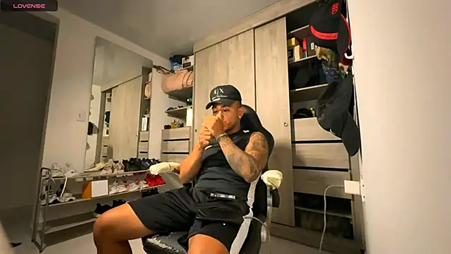 jordylatin20 online show from November 8, 1:31 am