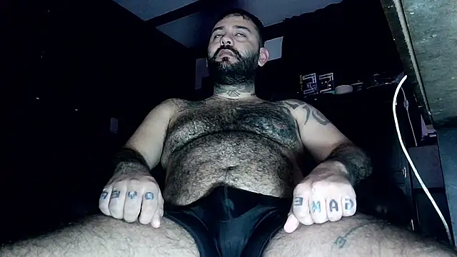 TeddyGominola  online show from April 2, 9:44 pm