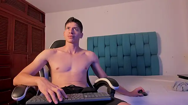 Tyler Cold online show from September 25, 7:35 pm