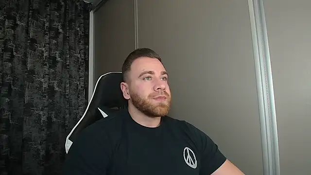 Thori92 online show from January 18, 8:44 pm