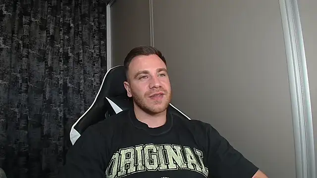 Thori92 online show from April 27, 6:46 pm