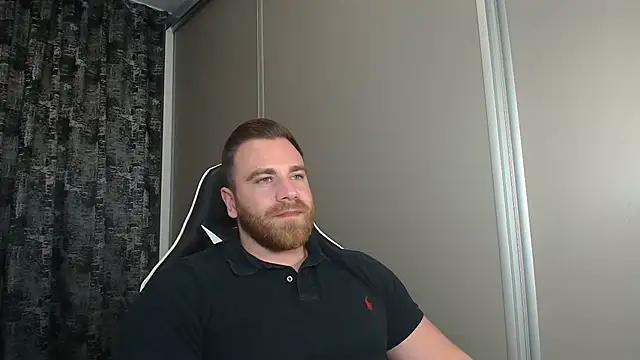 Thori92 online show from November 16, 7:05 pm