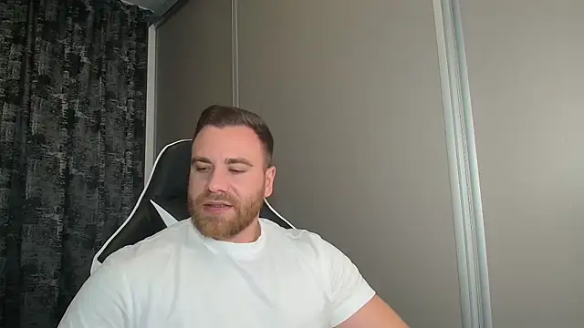 Thori92 online show from November 1, 6:23 pm