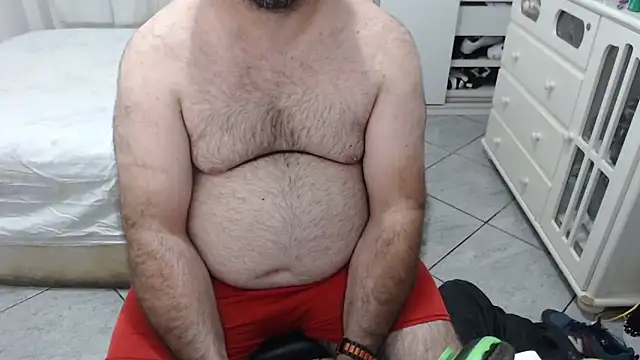 Snapshot of MysterBearMG chatting on October 27, 11:40 pm MysterBearMG online show from October 27, 11:40 pm