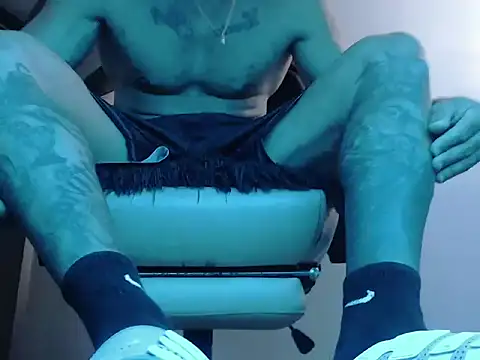 xxxtreme master7 online show from February 5, 10:50 pm