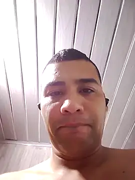 EISONREINA11 online show from December 23, 4:54 am