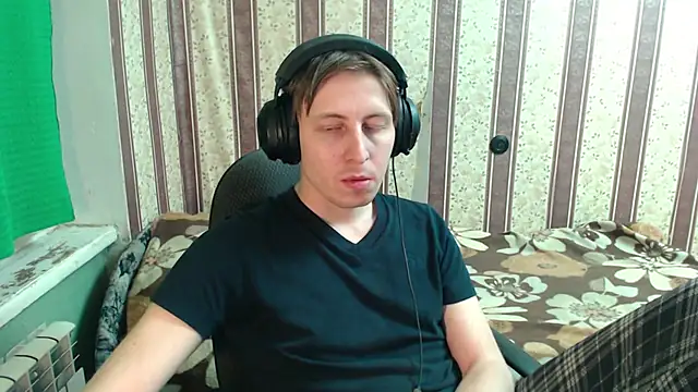 darienlarge online show from November 16, 5:37 pm