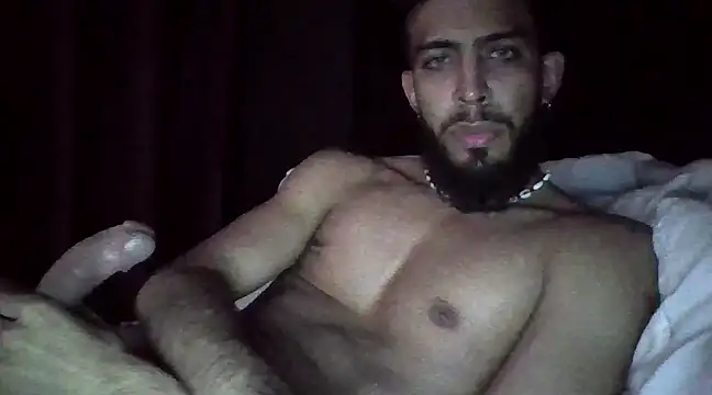Snapshot of Alessandro__Rossi chatting on March 7, 9:51 am Alessandro Rossi online show from March 7, 9:51 am
