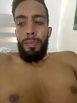 Snapshot of Alessandro__Rossi chatting on September 22, 7:13 pm Alessandro Rossi online show from September 22, 7:13 pm
