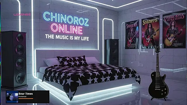 Snapshot of chino_roz chatting on September 11, 2:05 pm chino roz online show from September 11, 2:05 pm